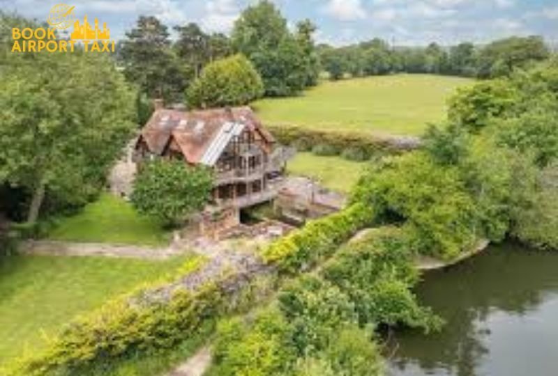 Egham TW20 to Heathrow Airport