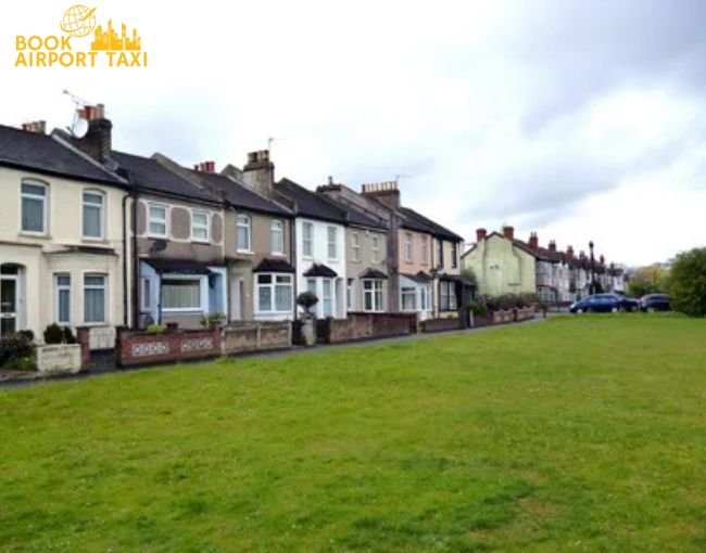 Mitcham SW18 To Luton Airport