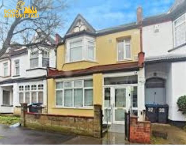 Mitcham CR0 To Gatwick Airport