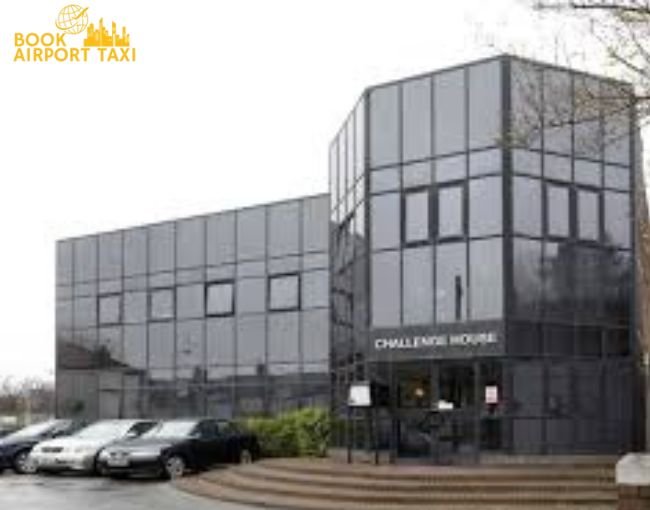 Mitcham CR7 To Gatwick Airport